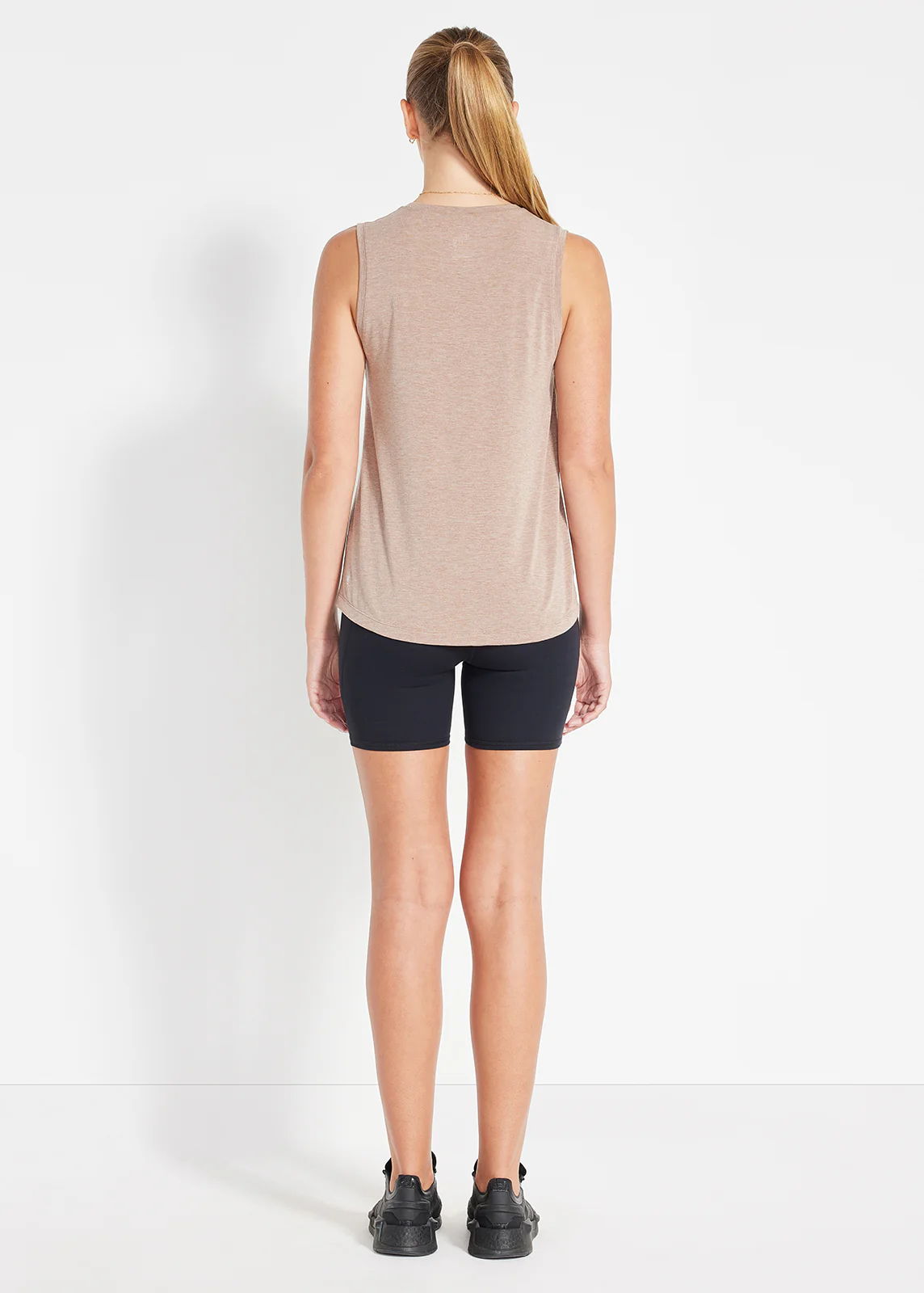 Essential Muscle Tank - Image 2