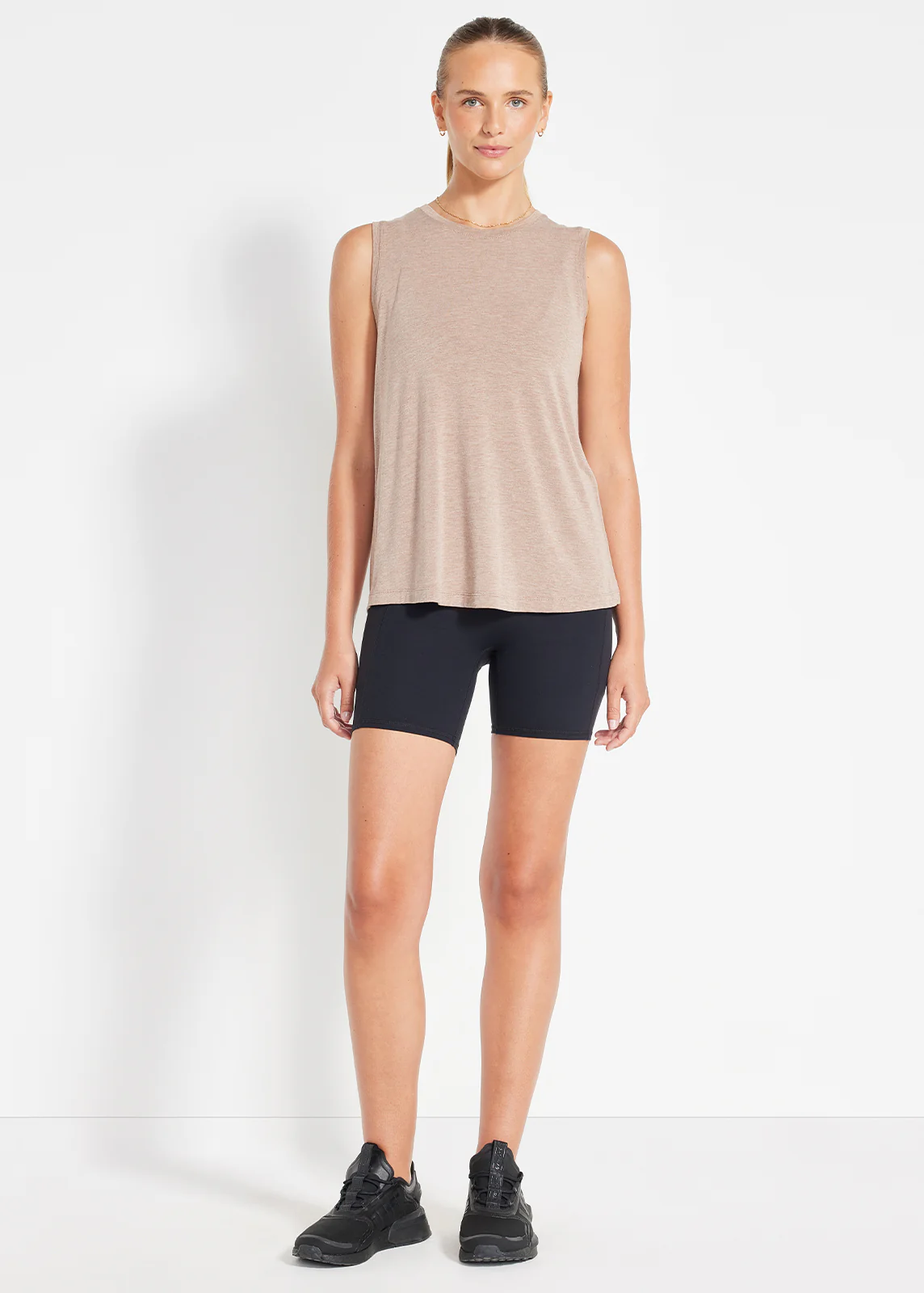 Essential Muscle Tank - Image 3