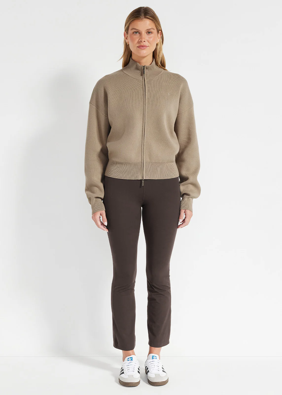 Everyday Short Cardigan - Image 5
