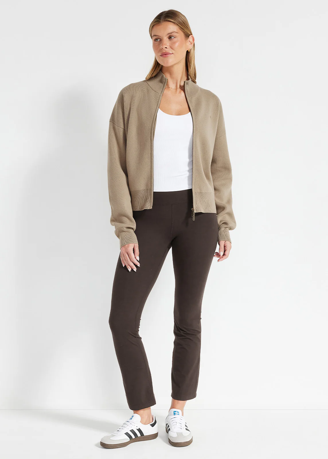 Everyday Short Cardigan - Image 6