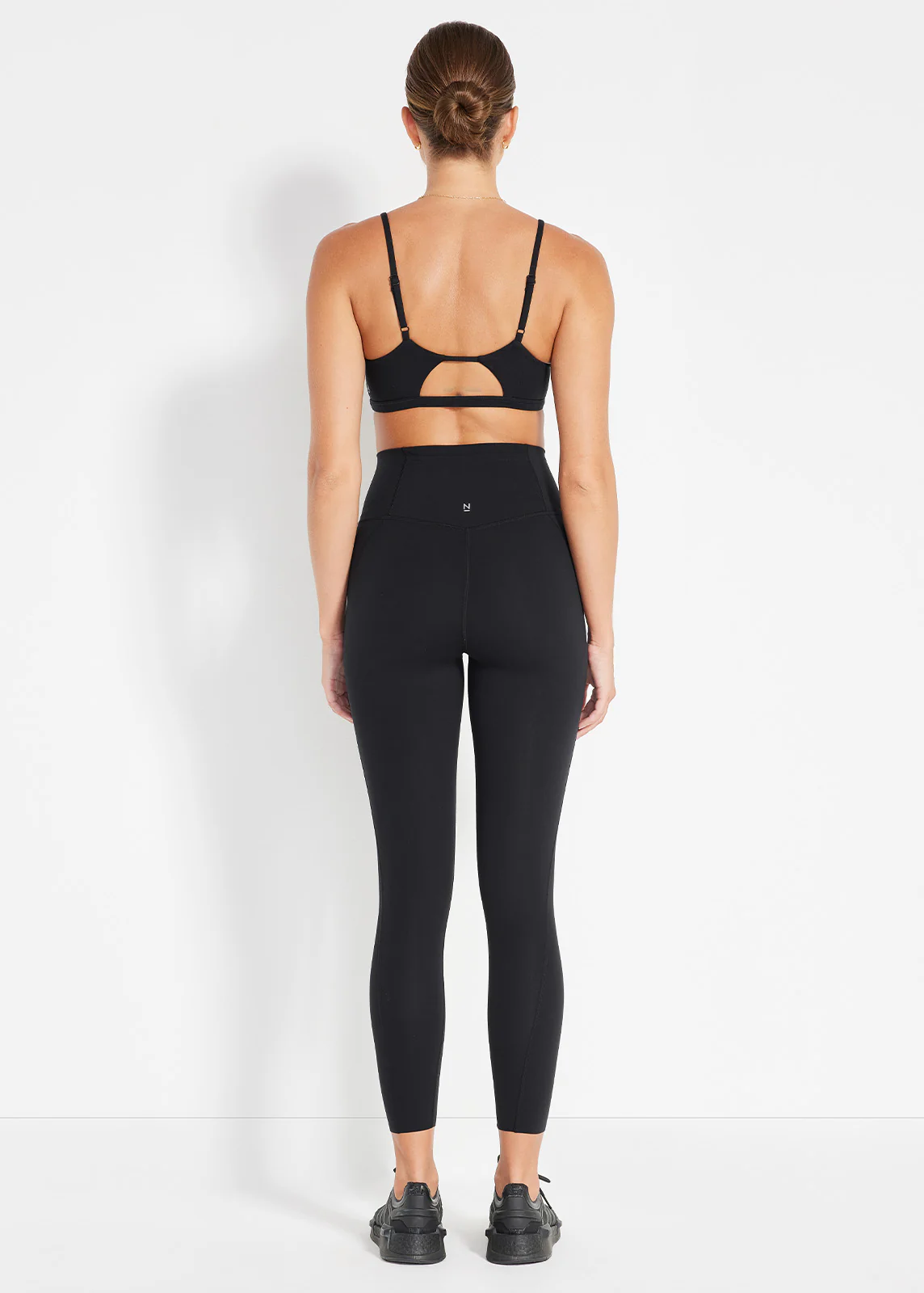 In Motion Pocket 7/8 Legging - Image 4