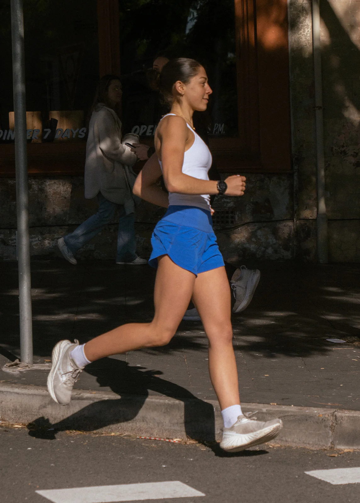 In Tempo Woven Short - Image 6